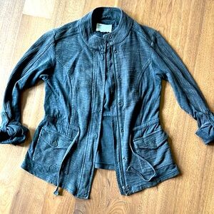 Anthropologie military soft jacket grey with drawstring and snaps. 🩶🖤